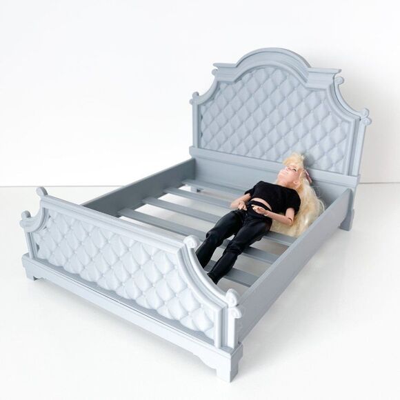 Gray 1:6 Scale Tufted Chesterfield Bed for Barbie Integrity 12" Fashion Doll - Picture 7 of 7